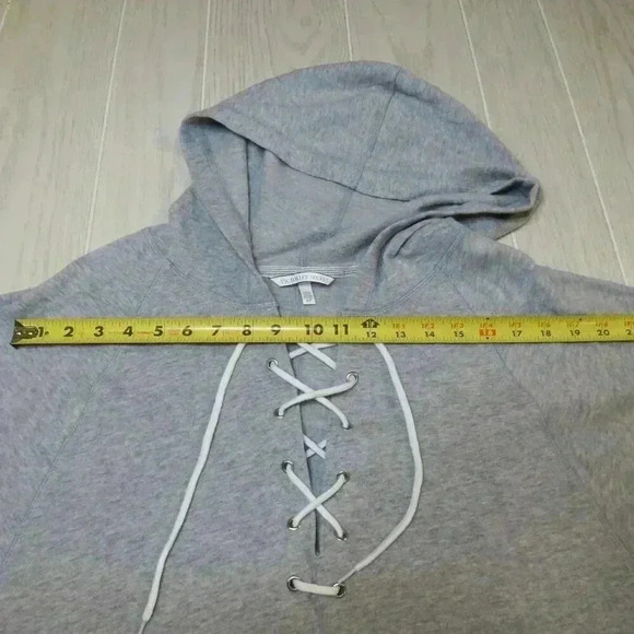 Victoria's Secret Women's Gray Hoodie Sweatshirt Poncho Cape Jacket Size S - Picture 9 of 10